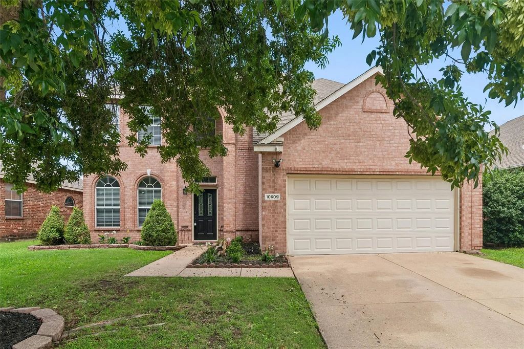 10609 Augusta Lane, Rowlett