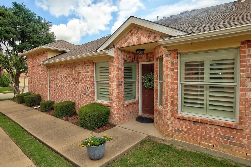 10323 Summit Run Drive, Frisco