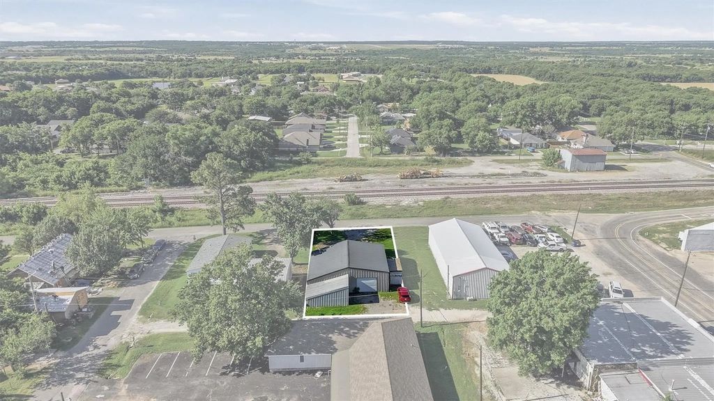 102 Front Street, Pottsboro