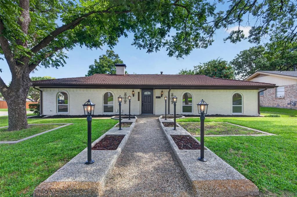 3401 Glenmont Drive, Fort Worth