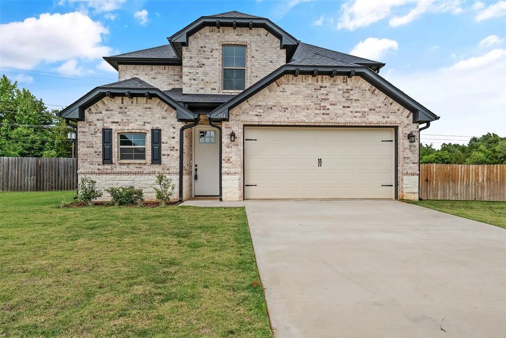 504 Cornerstone, Lindale
