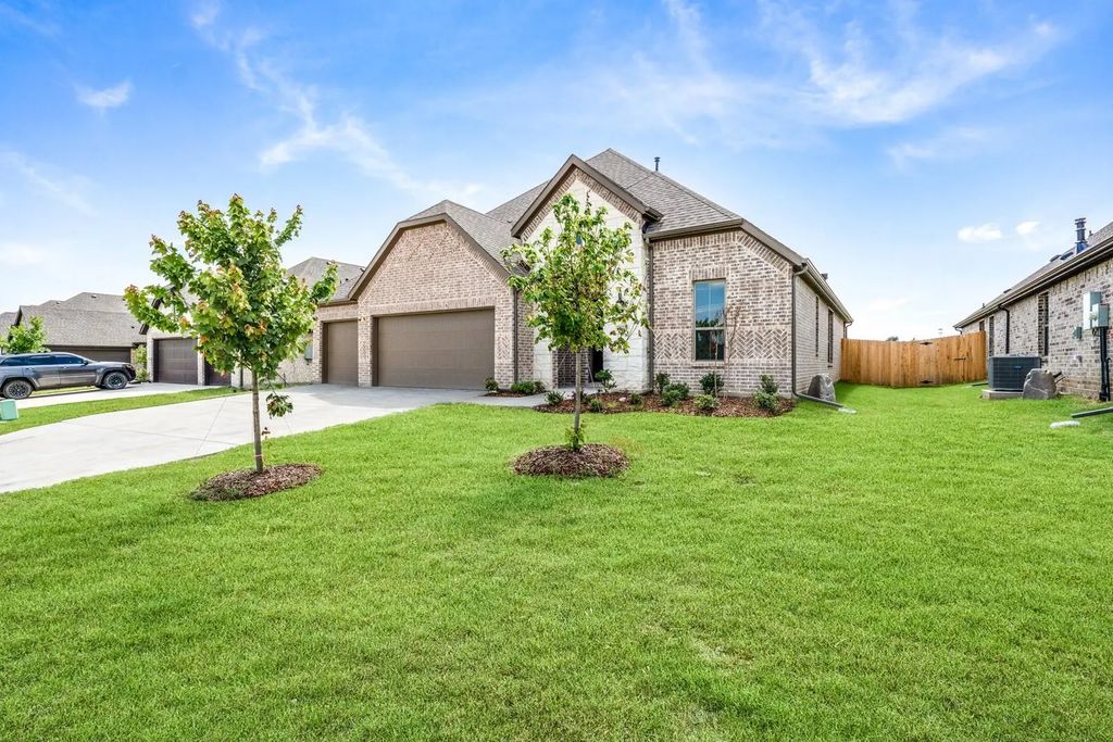 510 Cristo Range Drive, Greenville
