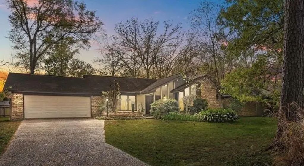 2700 Rhoda Drive, Shreveport