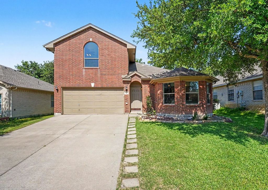 2541 Rivers Edge Drive, Fort Worth