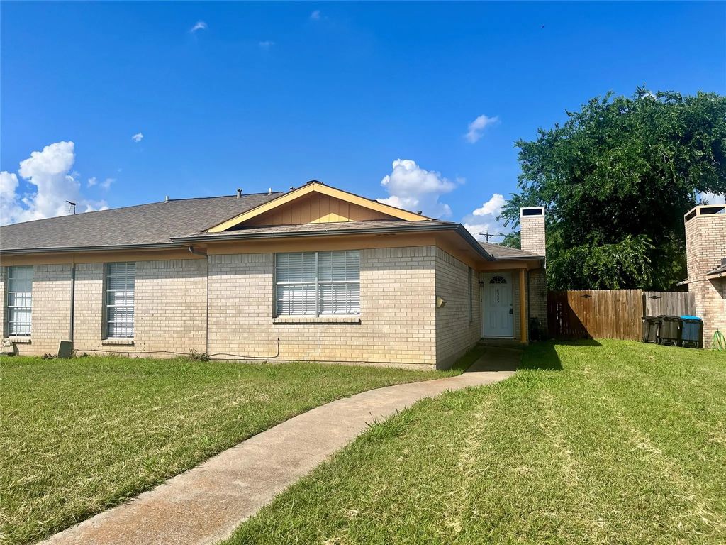 4325 Segura Court S, Fort Worth