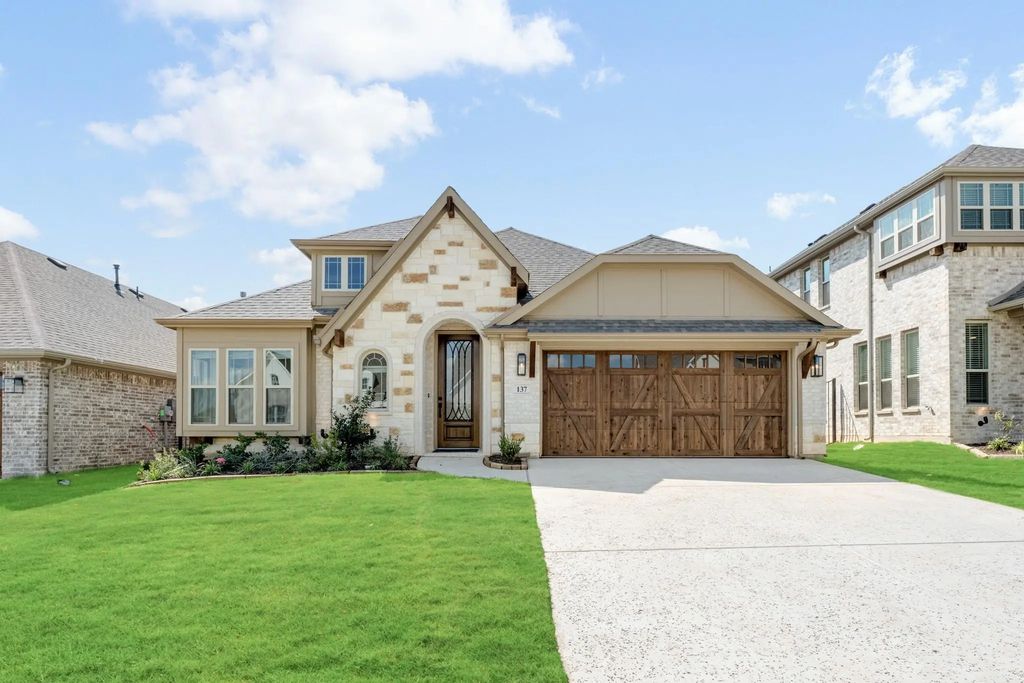 137 Kingfisher Lane, Aledo