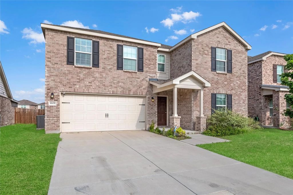 1605 Timpson Drive, Forney