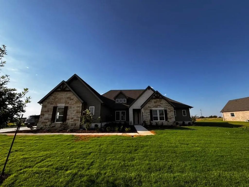 12417 Hornfels Drive, Krum