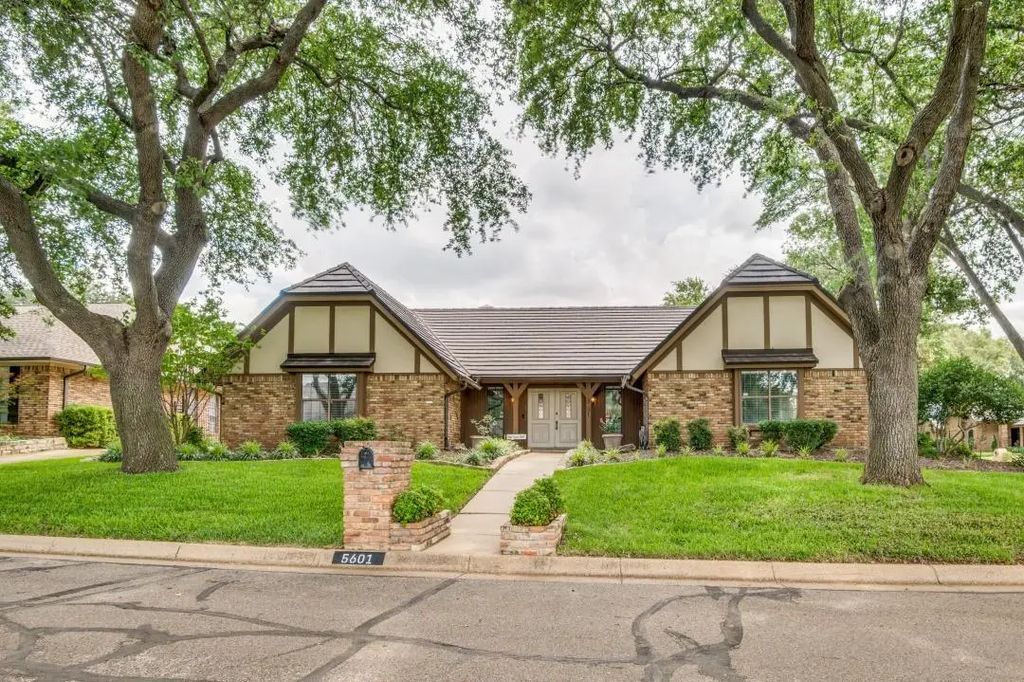 5601 Dye Drive, Arlington