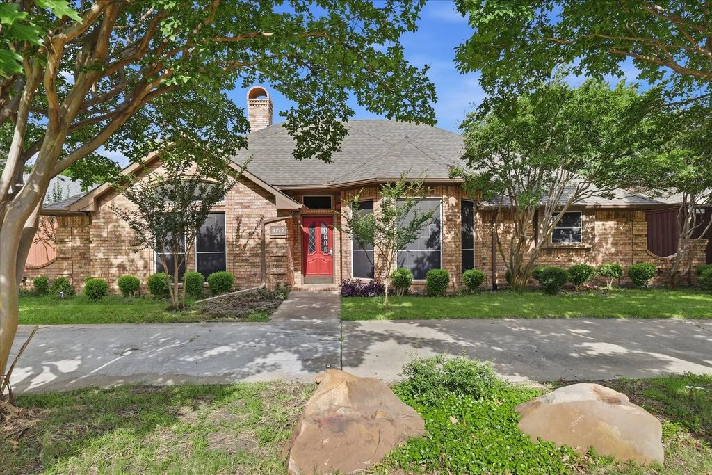 3719 Kelly Boulevard, Carrollton