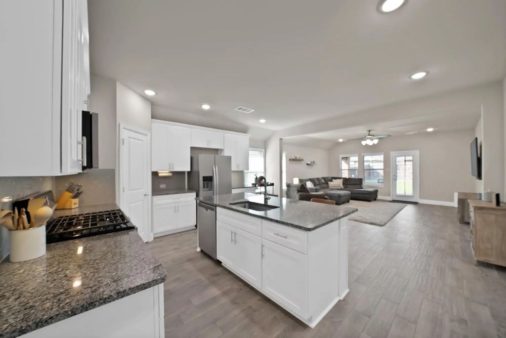 2299 Templin Avenue, Forney