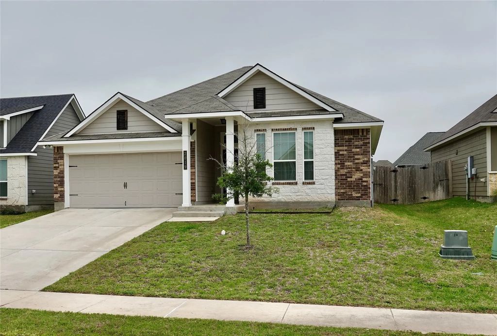2019 Theresa Drive, Bryan