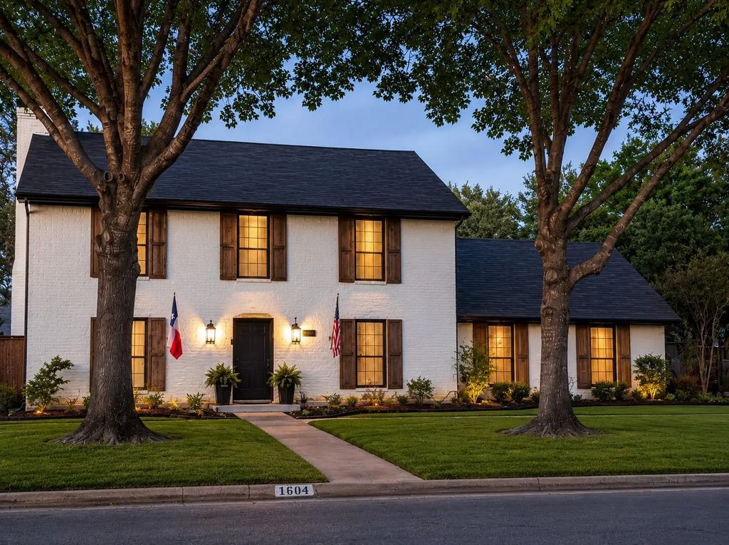 1604 Dogwood Trail, Corsicana