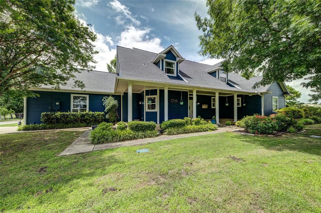 10609 Jackson Road, Krum