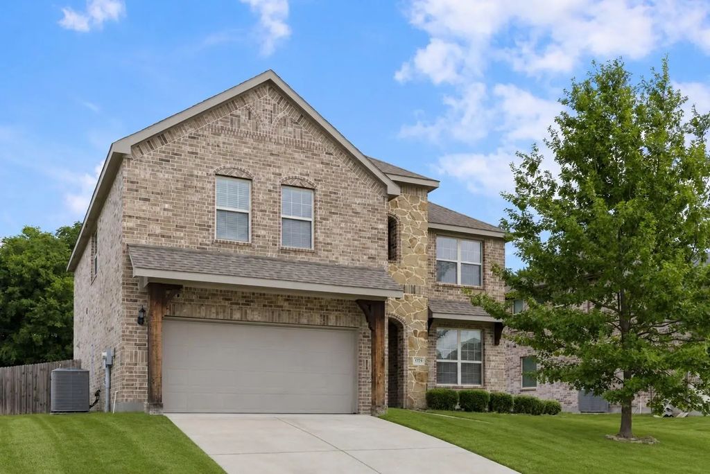 1725 Crescent Oak Street, Wylie