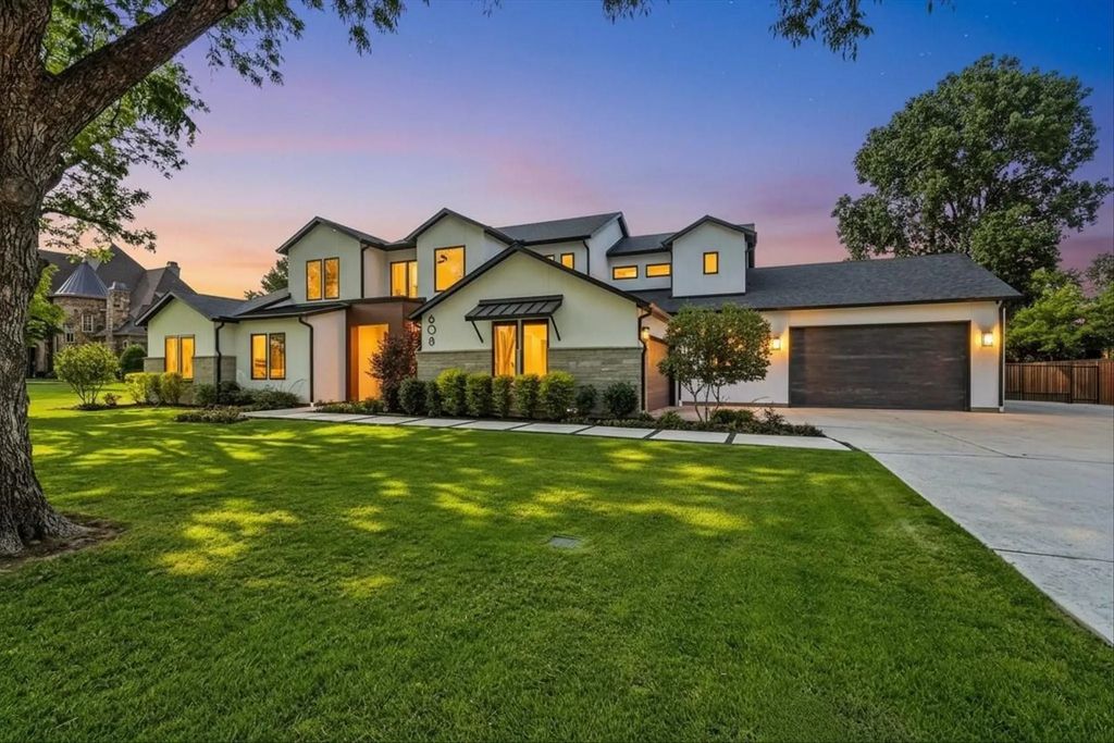 608 Shelton Drive, Colleyville