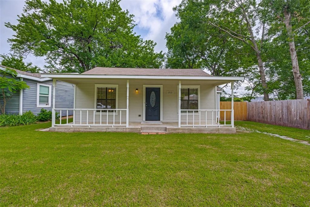1515 W Sears Street, Denison
