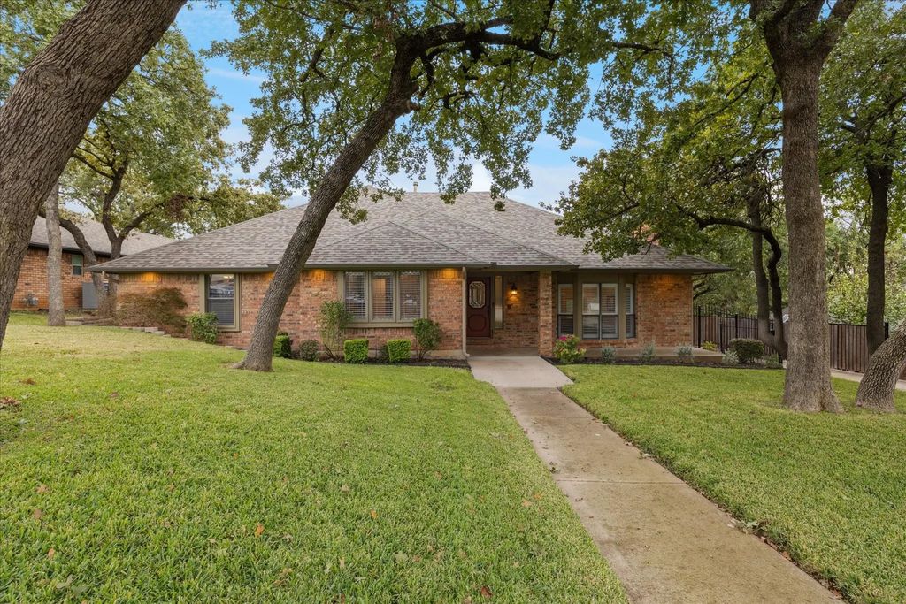 2618 Keystone Drive, Arlington