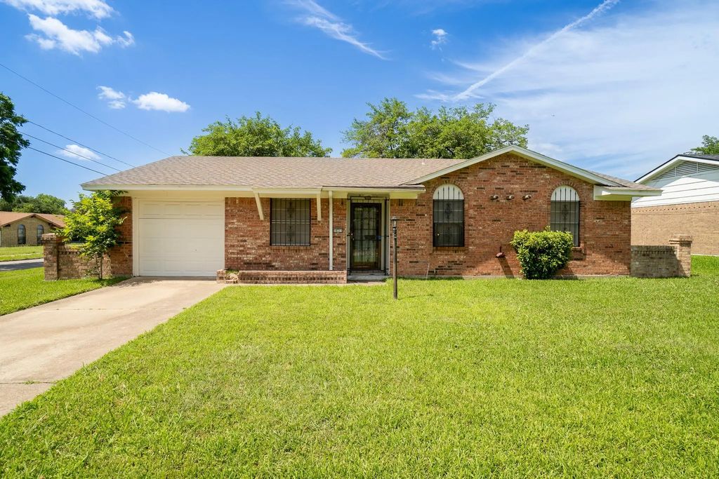 10311 Cradlerock Drive, Dallas