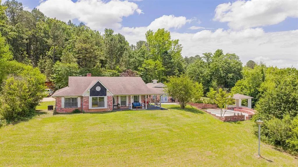 1936 A Silver Maple Road, Big Sandy