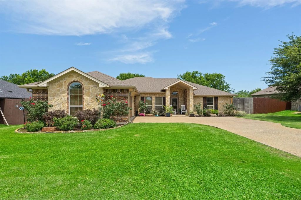 916 Winged Foot, Corsicana