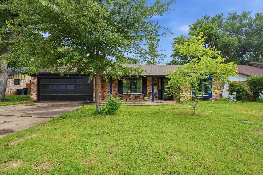 6801 Yolanda Drive, Fort Worth