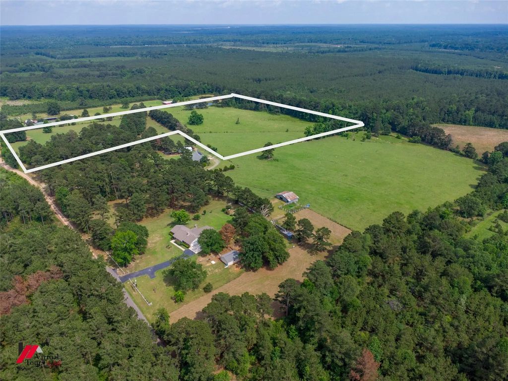Charlie Cannon Road, Coushatta