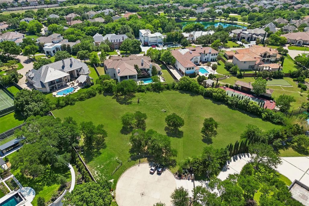 6800 Rufford Court, Plano