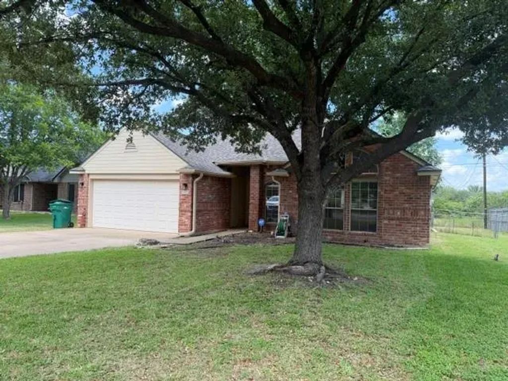 3012 Red Oak Drive, Belton