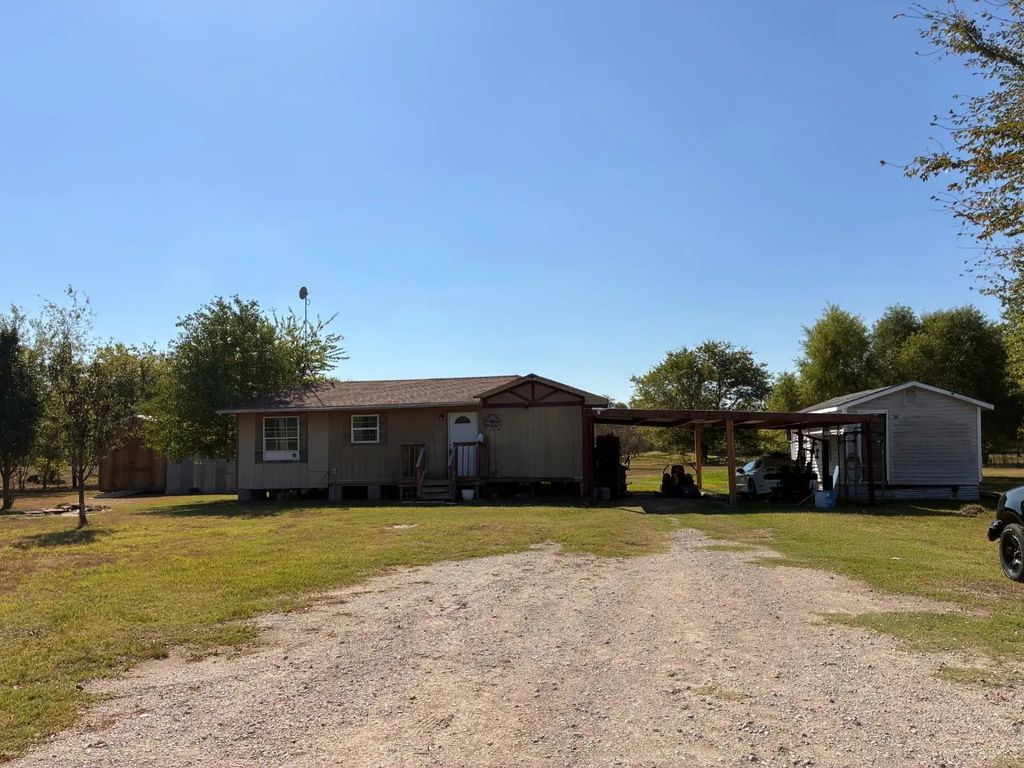 6709 Sue Ann Lane, Terrell