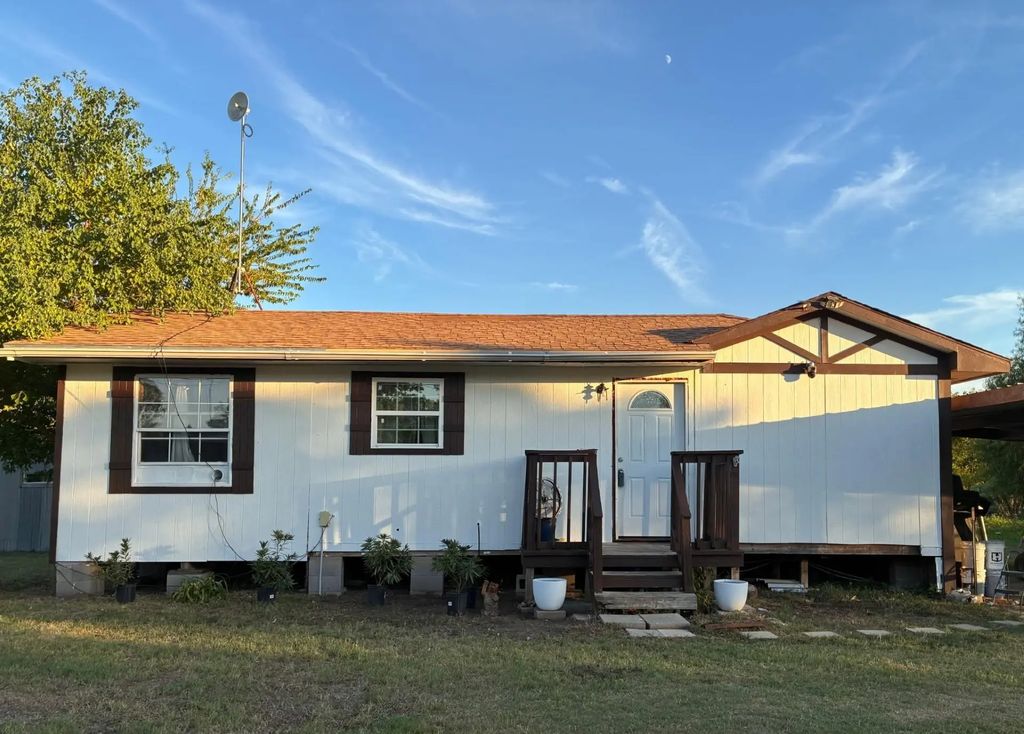6709 Sue Ann Lane, Terrell