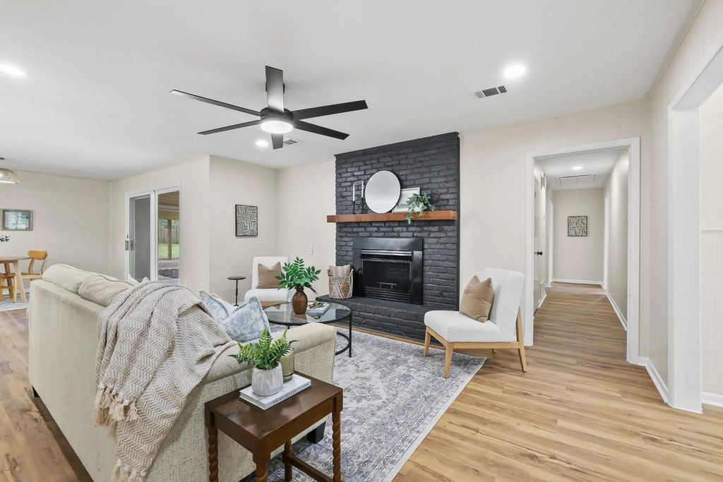 2505 Meadows Lane, Sherman