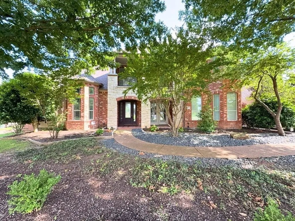 1205 Golden Gate Drive, Southlake