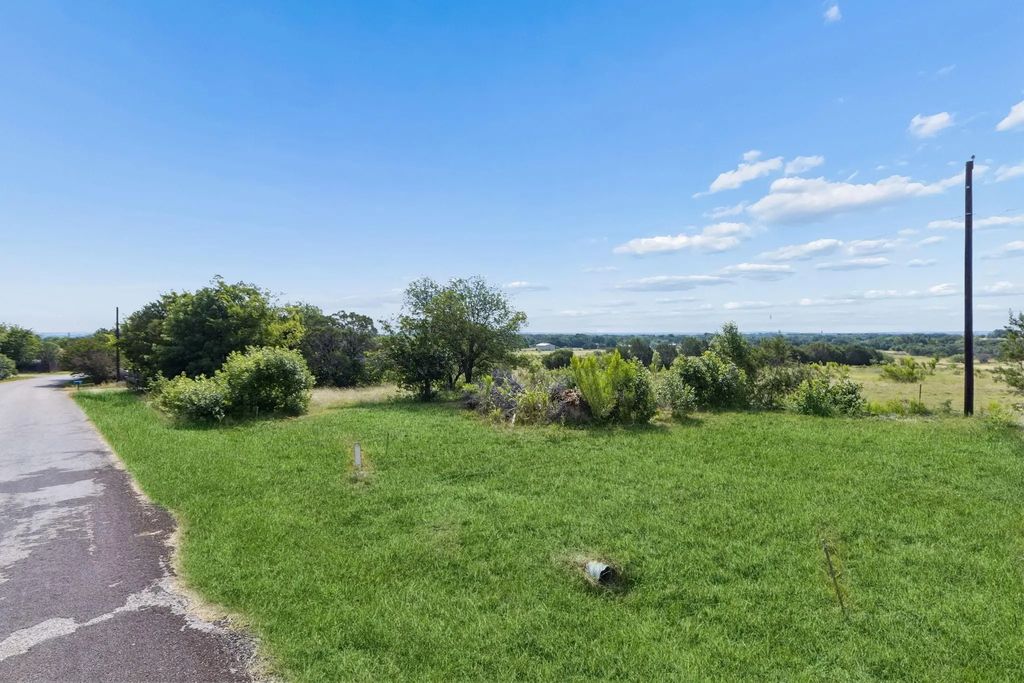 3413 Oak Hill Drive, Granbury