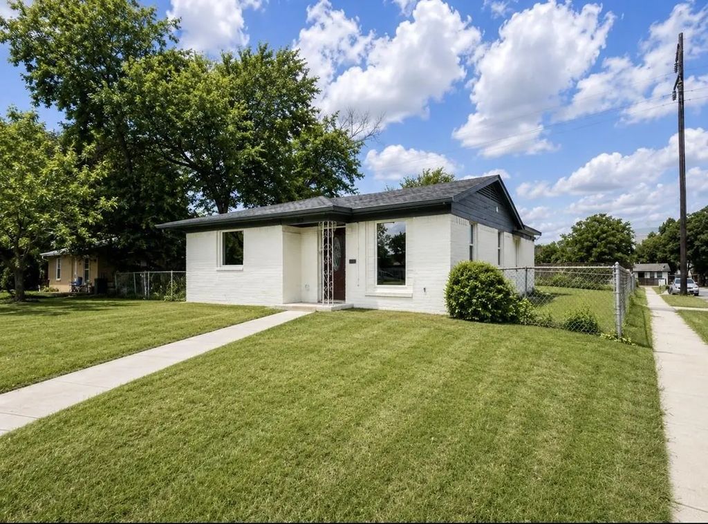 803 Powell Circle, Mesquite