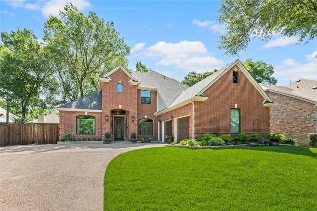 820 Glen Garry Drive, Flower Mound