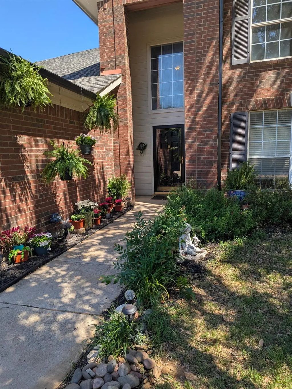 101 Silktree Court, Lake Dallas