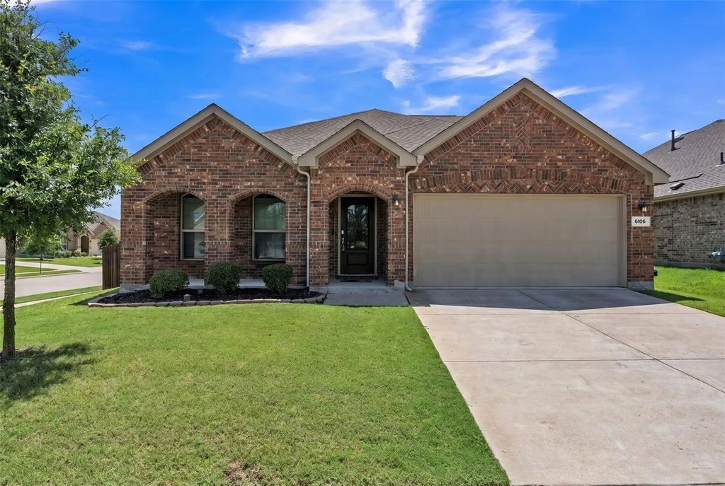 9106 Fall Creek Court, Arlington