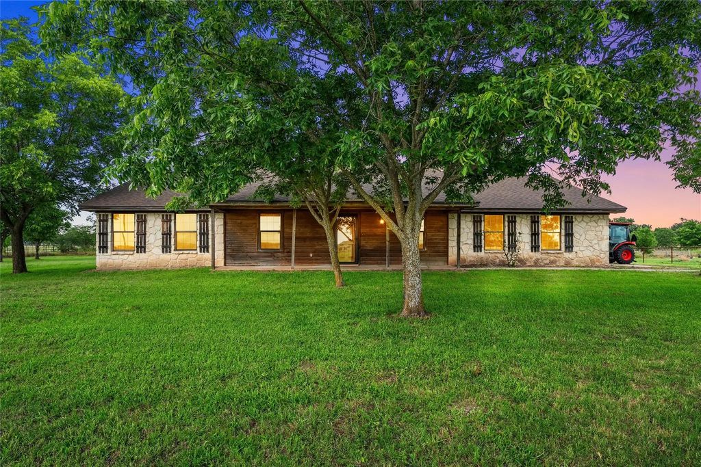 188 N Baese Road, West