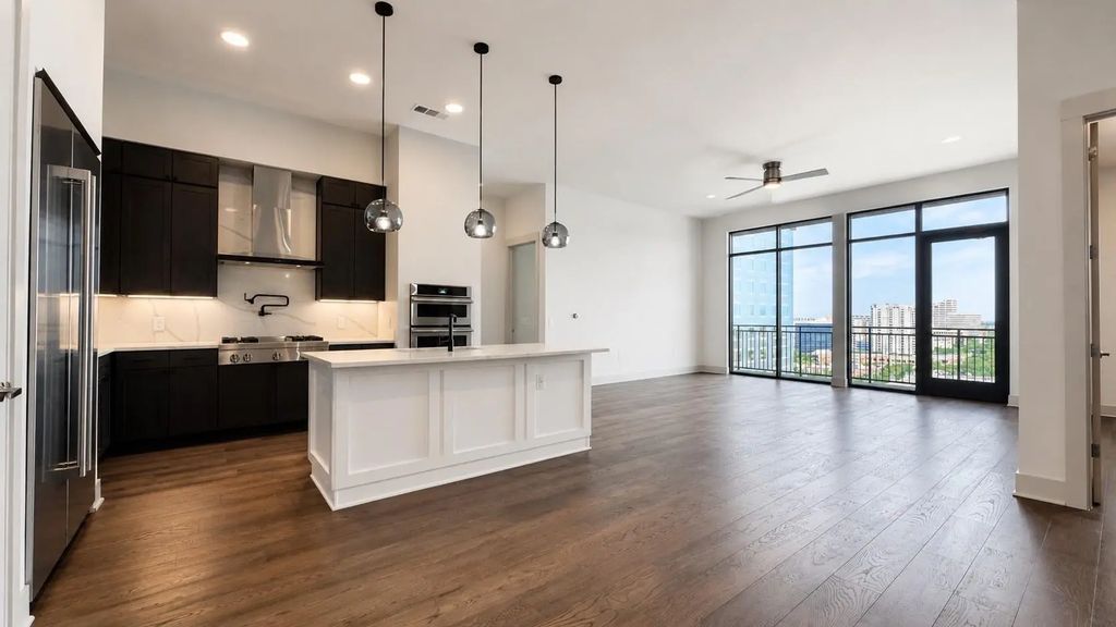 3330 Oak Grove Avenue 1307, Dallas