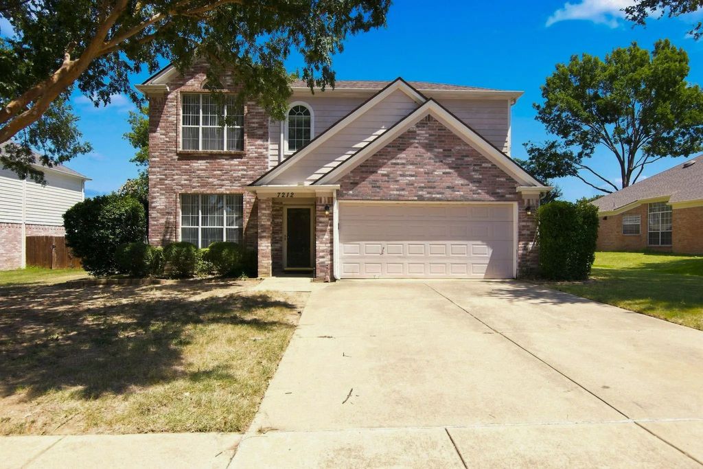 7212 Crabtree Lane, North Richland Hills