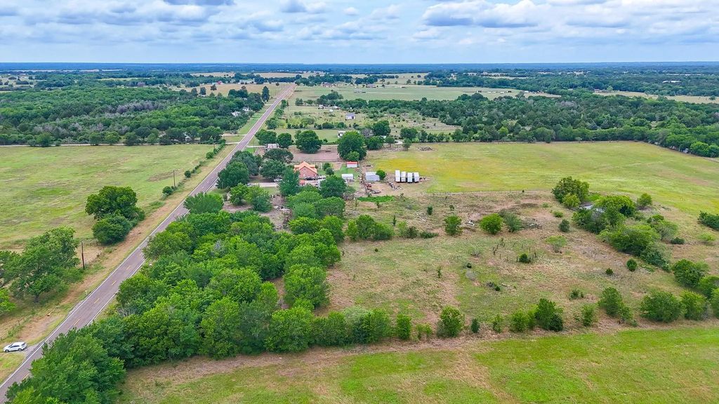 8365 Fm 642, Purdon