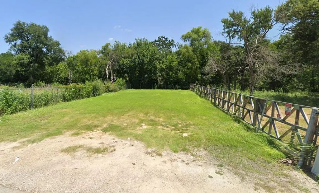 2910 Nan Jones Avenue, Balch Springs
