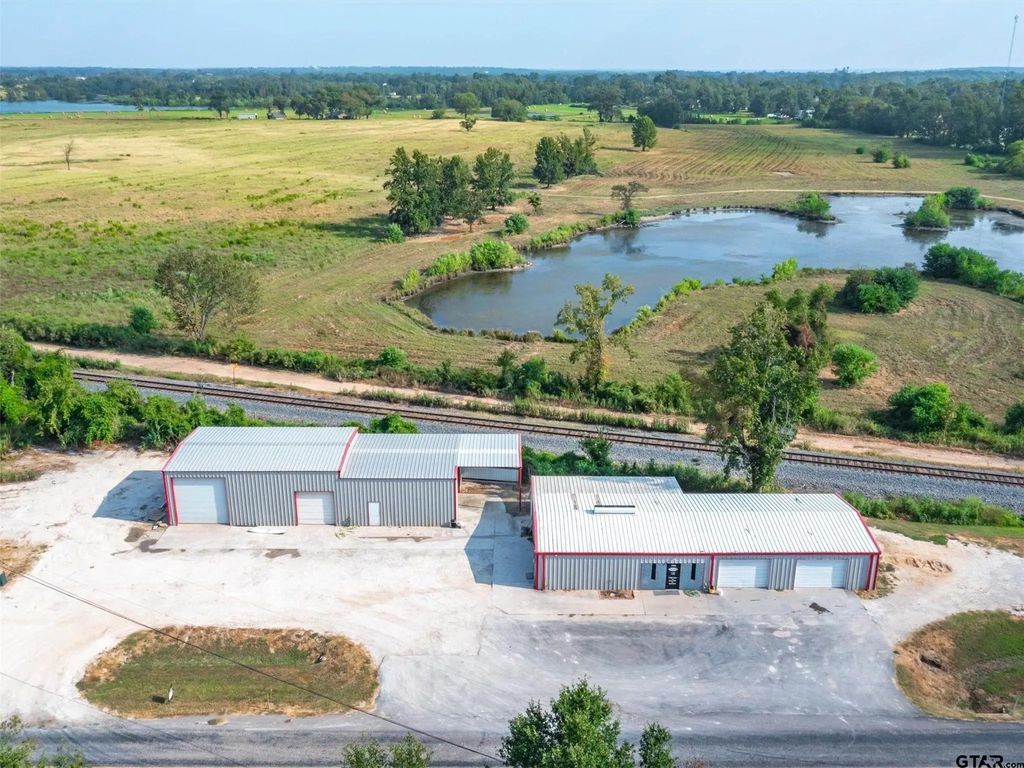 702 Blackjack, Winnsboro