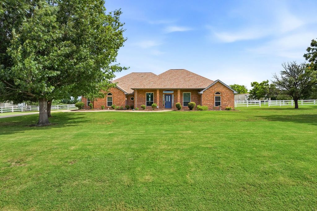 2717 Aston Meadows Drive, Haslet