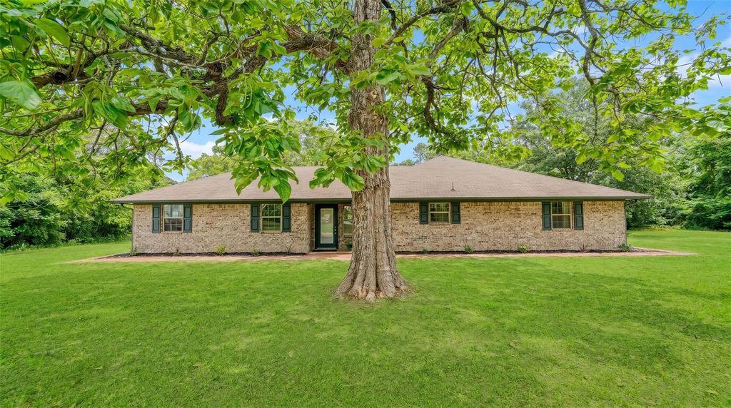 1092 Fm 1002 N, Winnsboro