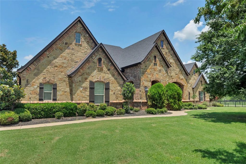 6412 Preferred Drive, Fort Worth