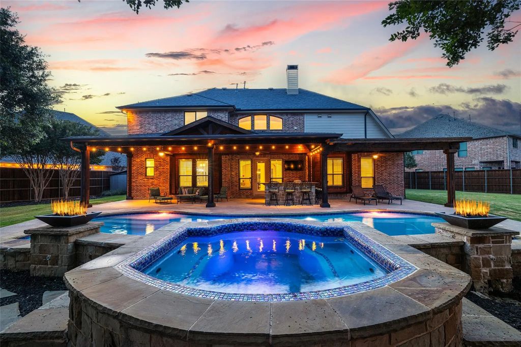 4625 The Landings Court, Frisco