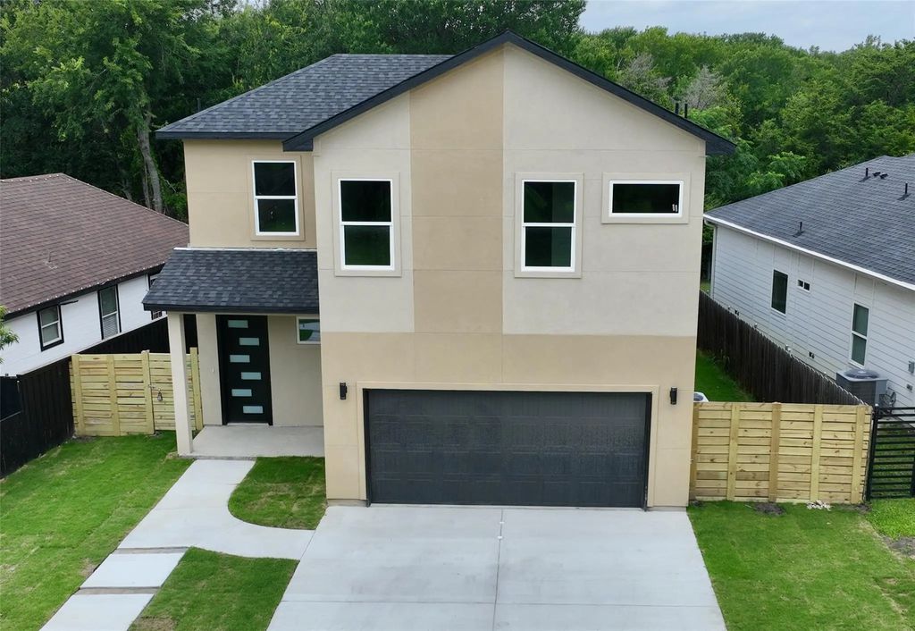 2823 Curvilinear Court, Dallas