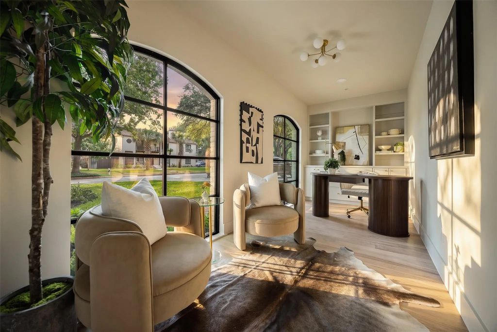4535 Westway Avenue, Highland Park